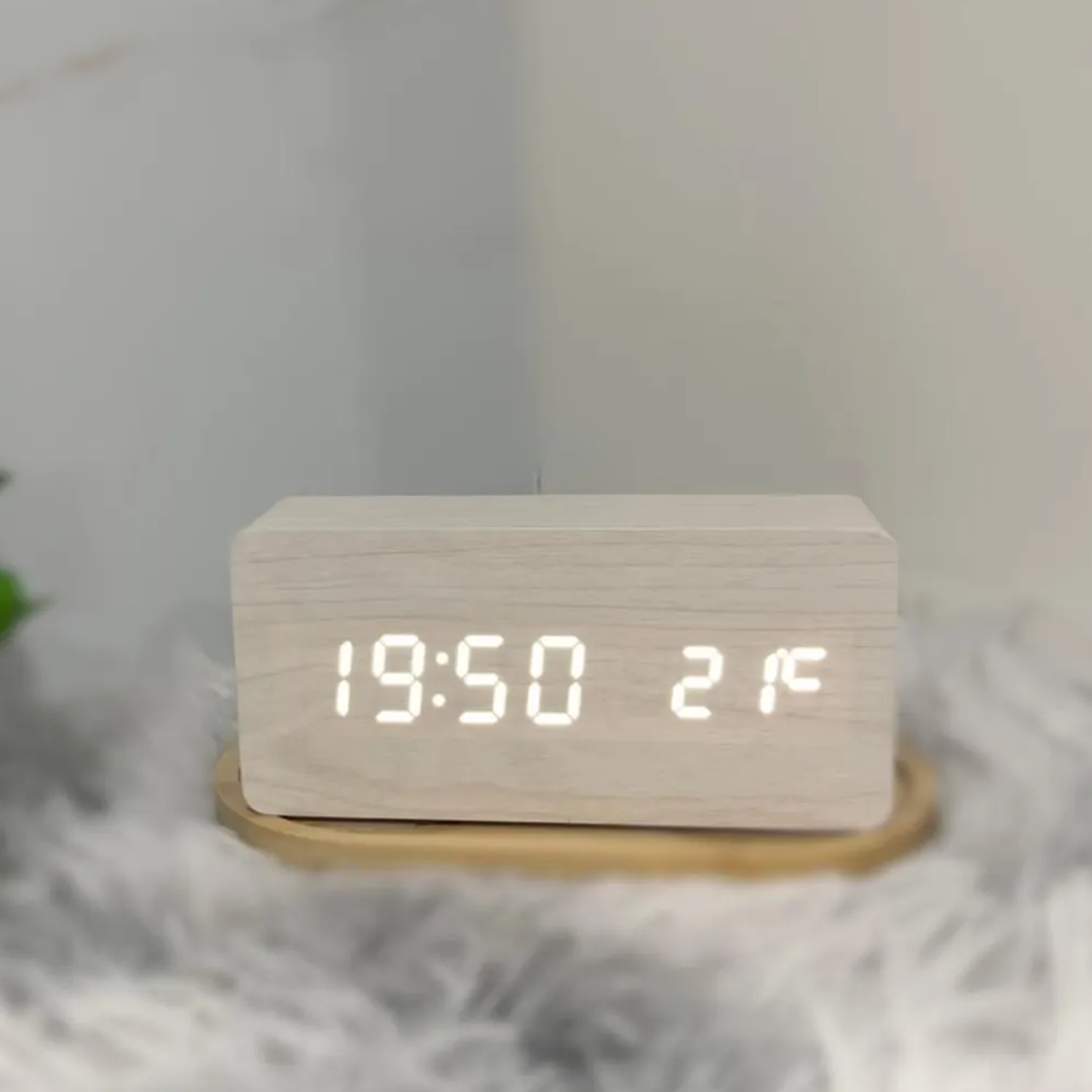 Horizontal Rectangular Voice-Activated Alarm Clock, Sleek Digital Timekeeper With Ambient Temperature Readout