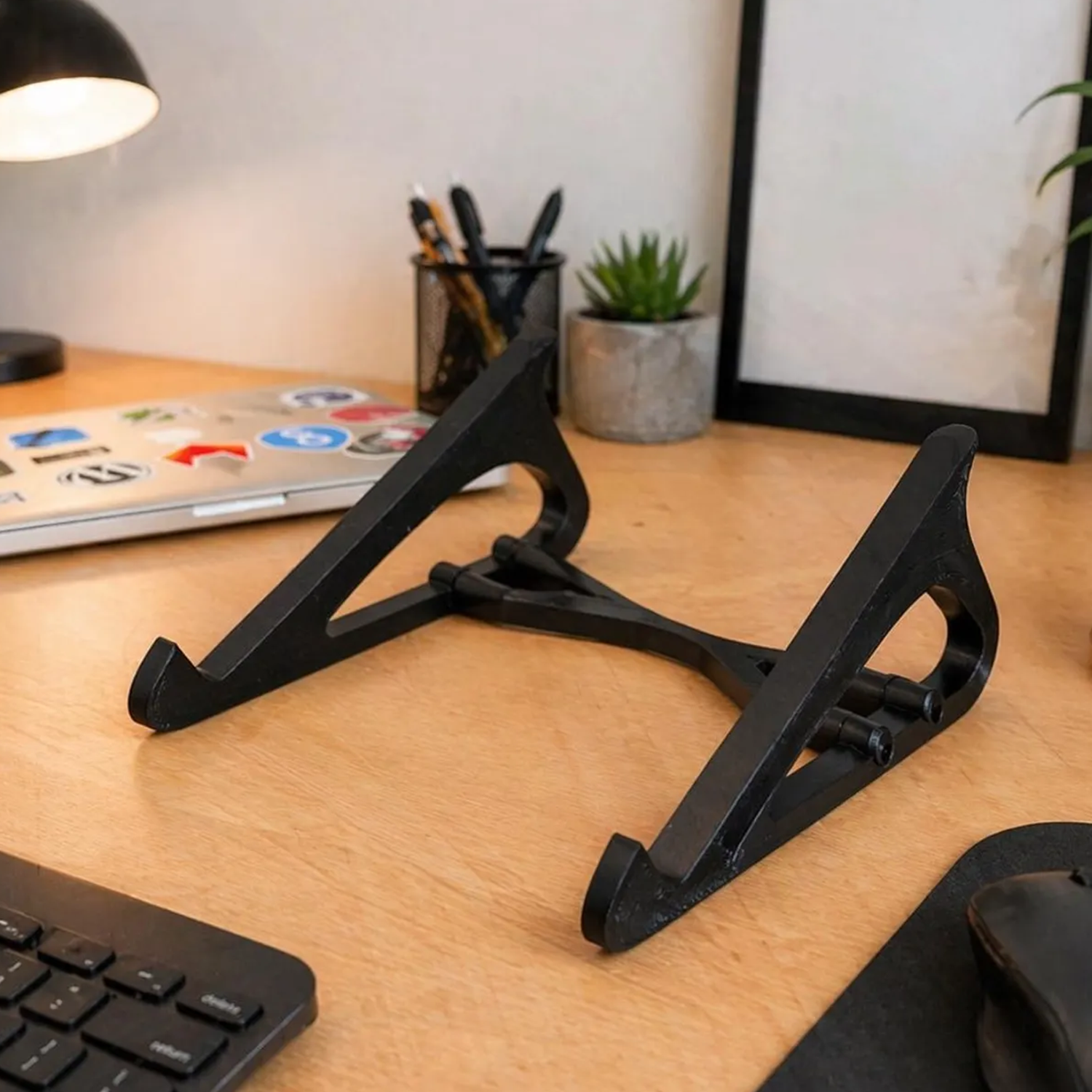 Foldable Triangular Notebook Support Frame, Adjustable Slanted Desktop Holder For Optimized Viewing Angles