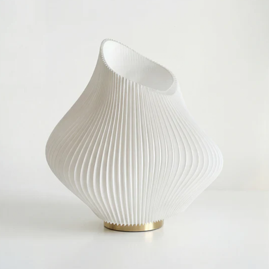Fluted Curved Sculptural Table Lamp, Wavy Contour Ambient Lighting Fixture For Modern Interior Decoration